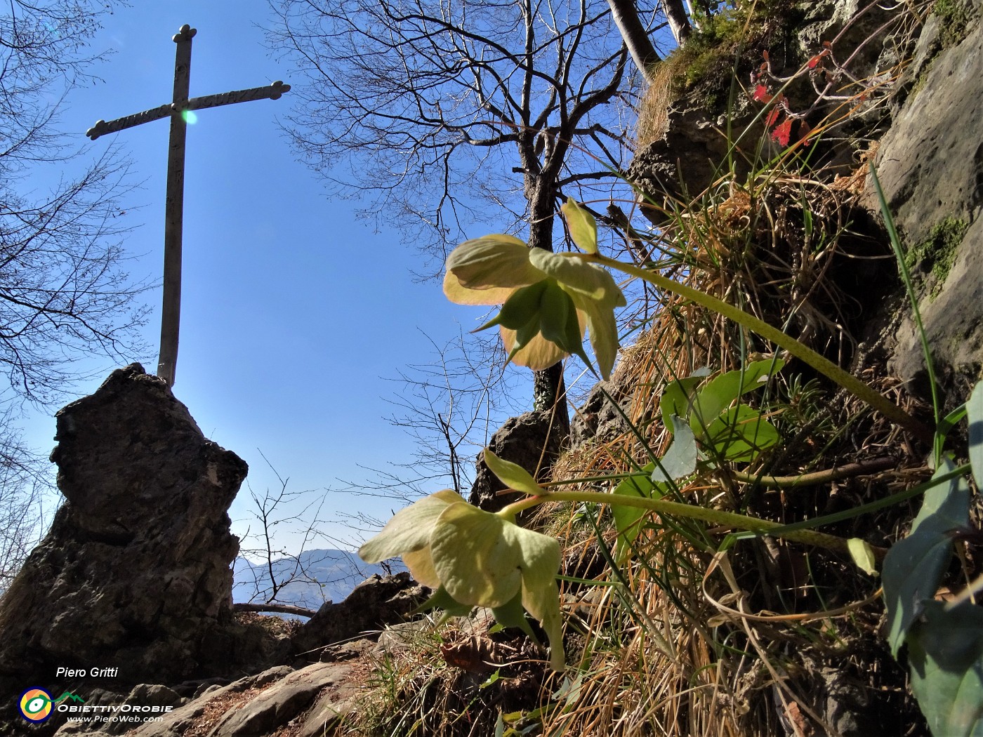 02 Alla croce in memoria del partigiano Peter sul sentiero della Cornabusa .JPG